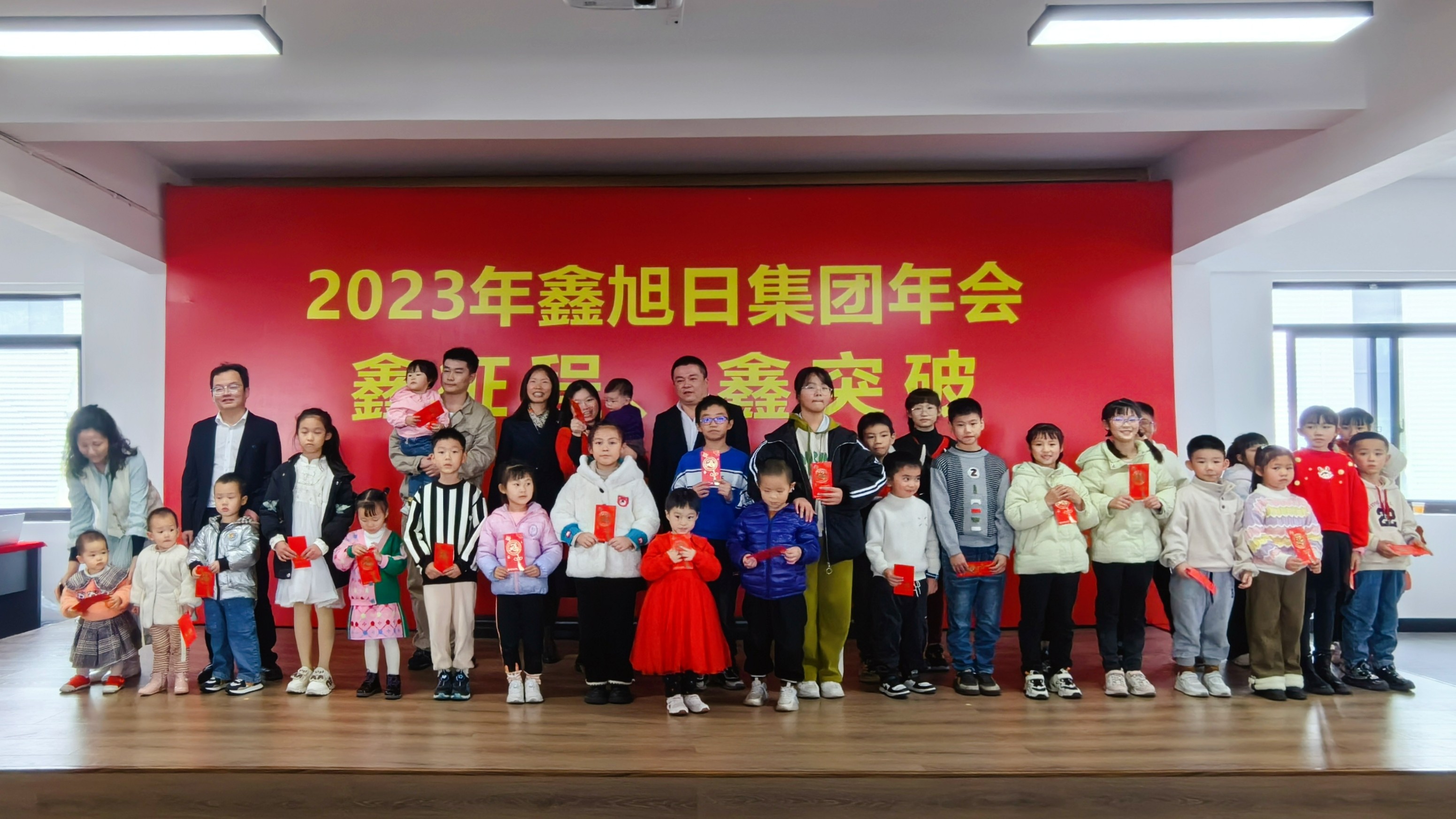 香港1861最早全图库